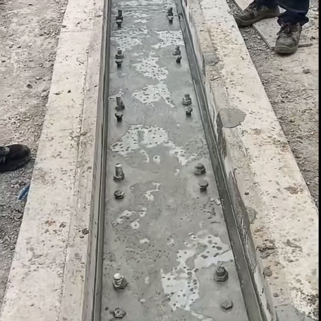 东港环氧树脂轨道胶泥是什么？用在哪里？